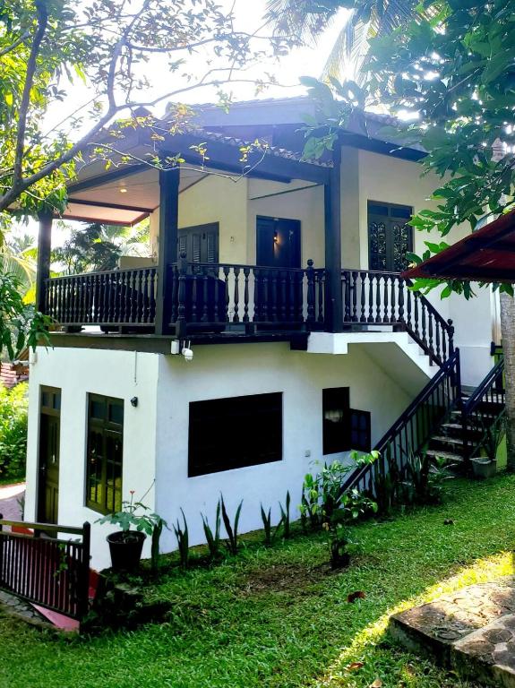 Jargoon paradise, Unawatuna