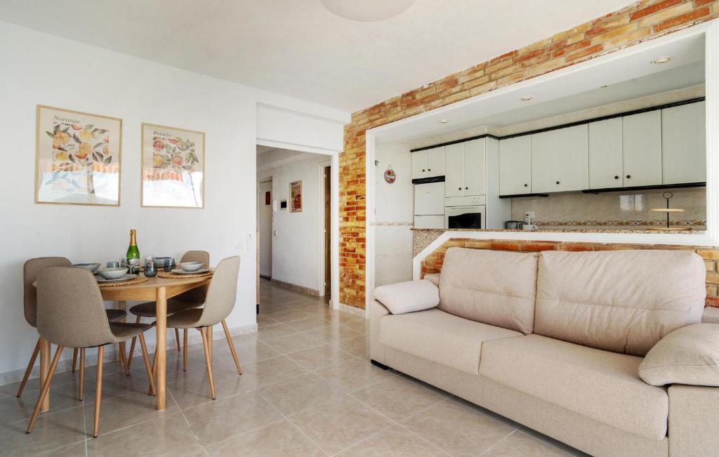 2 Bedroom Gorgeous Apartment In Oropesa Del Mar - 5