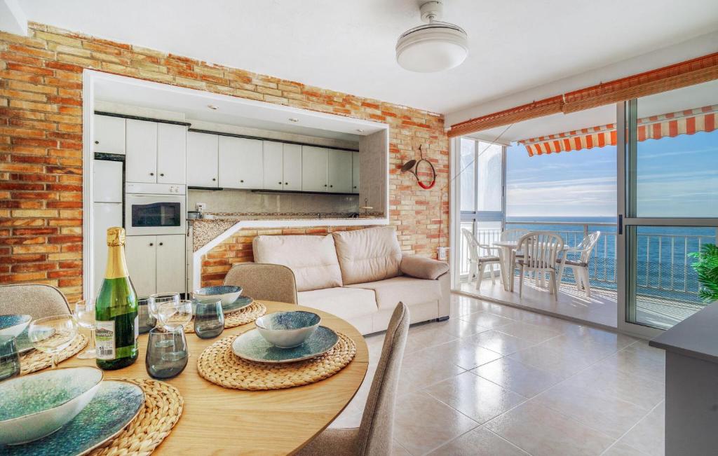 2 Bedroom Gorgeous Apartment In Oropesa Del Mar - 4