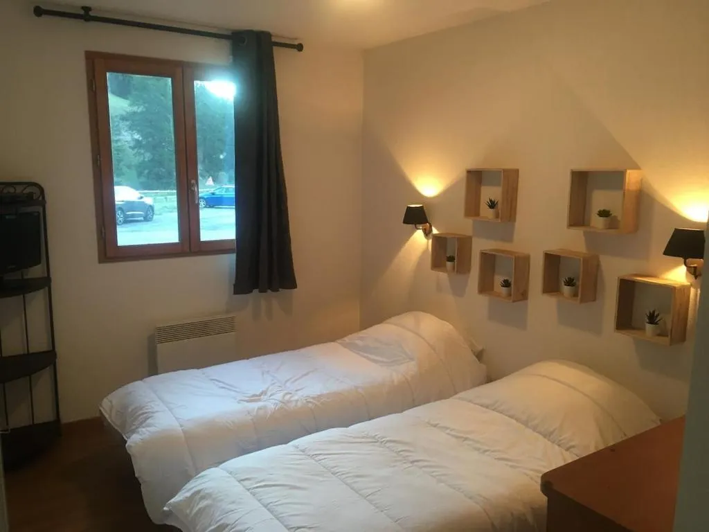 Pied des pistes à Molines en Queyras, hotel in Molines-en-Queyras