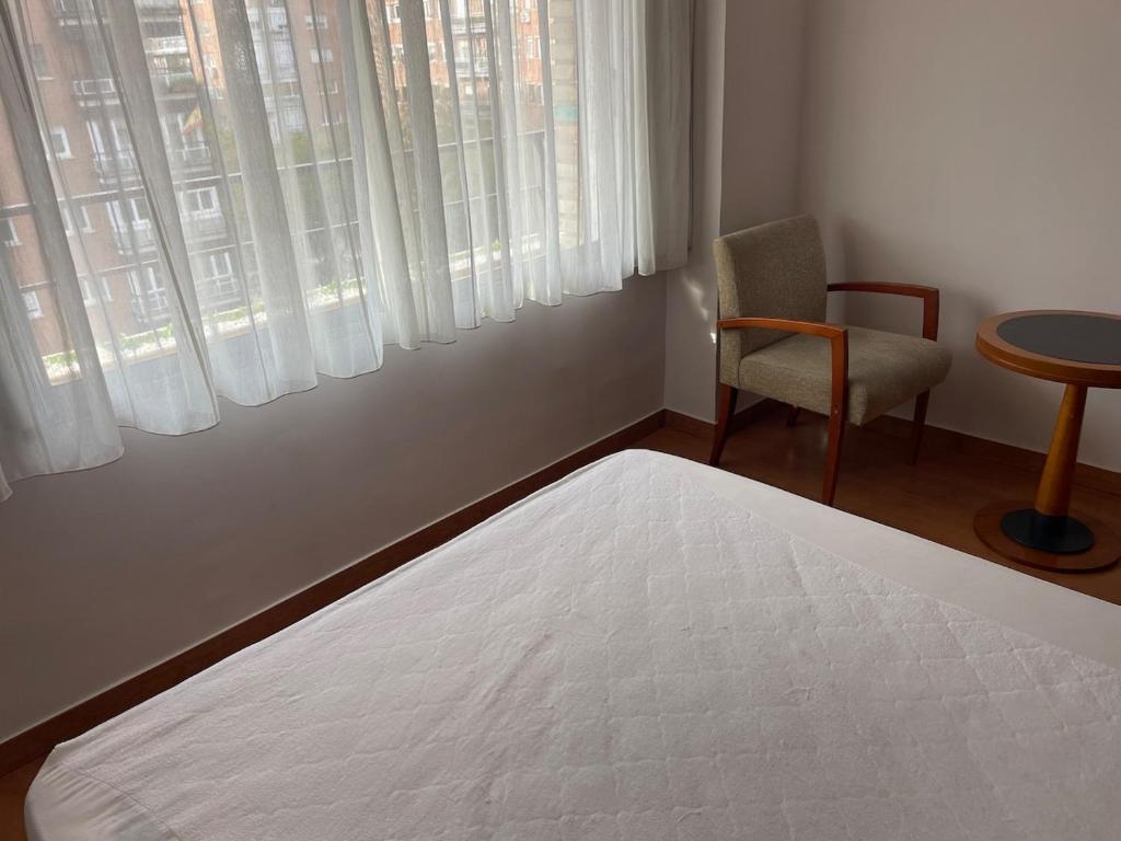 Chamartin St calle Mauricio Legendre - 2