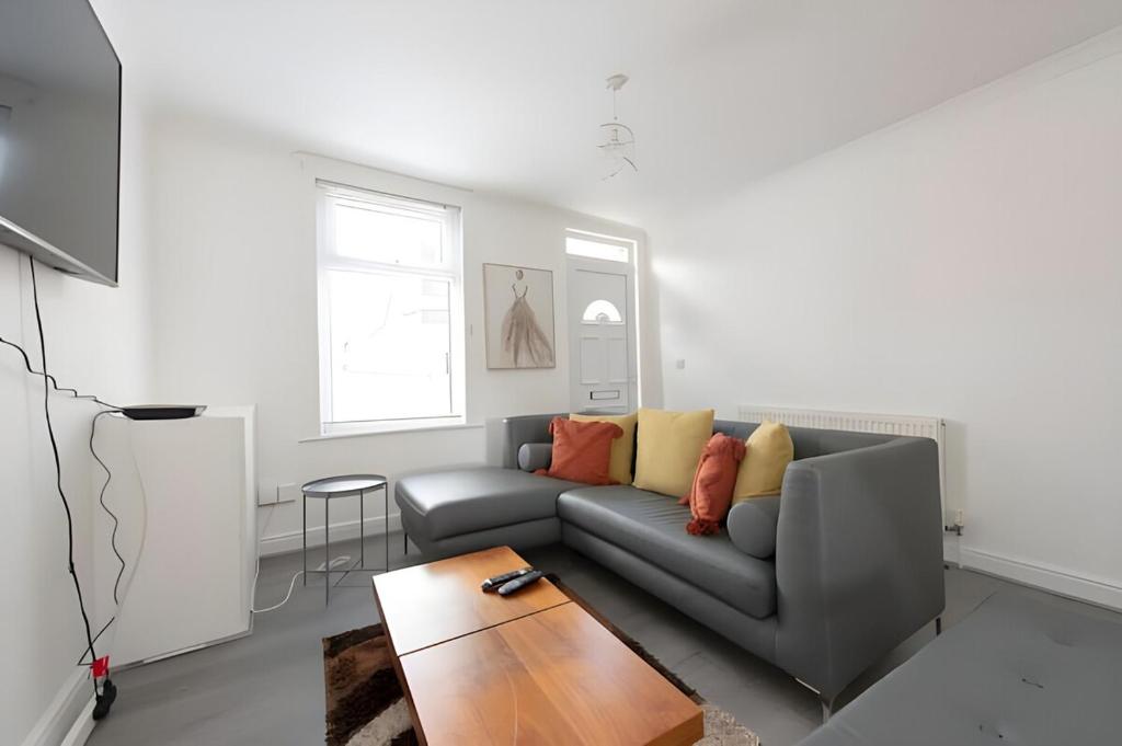 Lovely 2 Bed Room House in Grays, Grays Thurrock