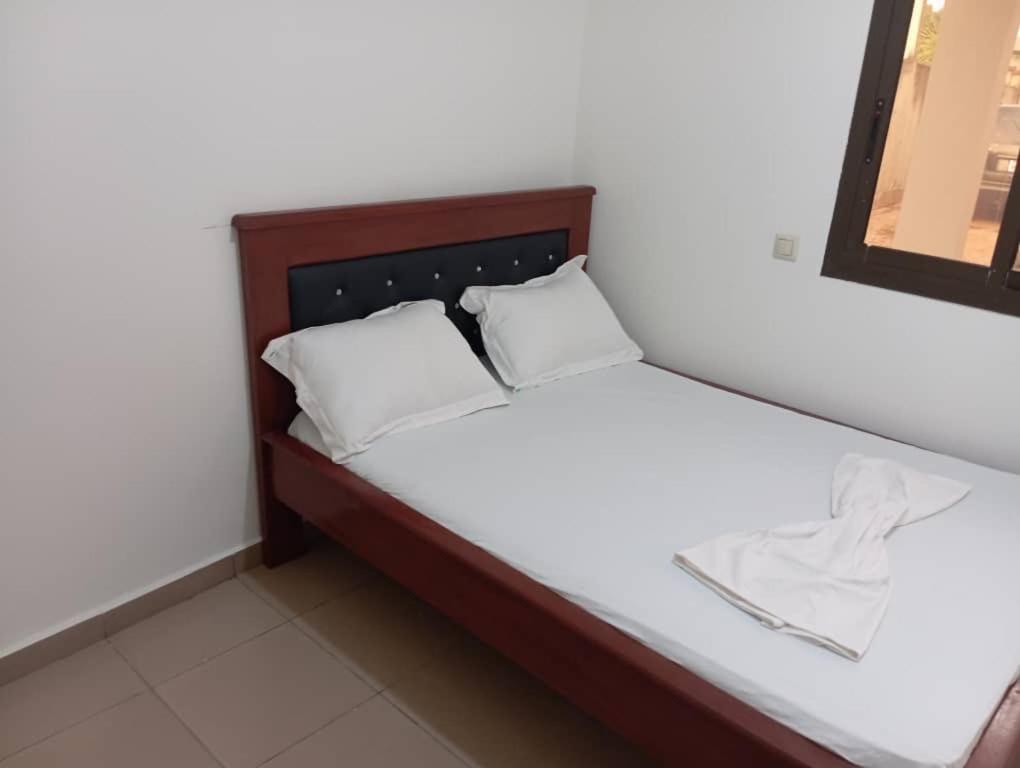 Complexe M, Yaoundé