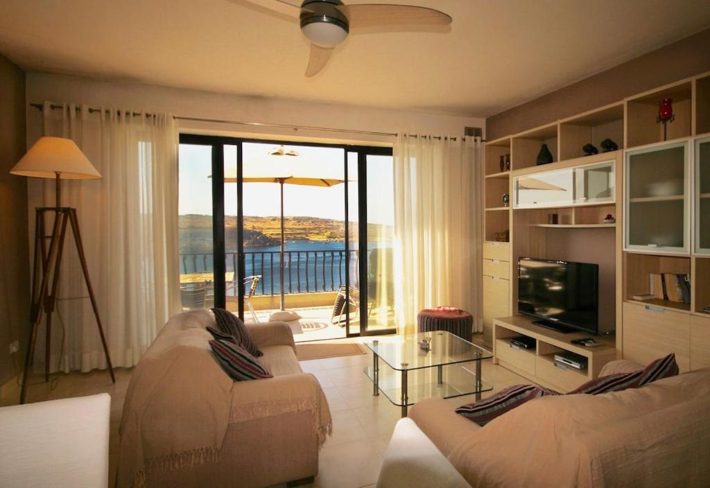 Penthouse in St Paul's Bay Malta with Views, St Paul's Bay