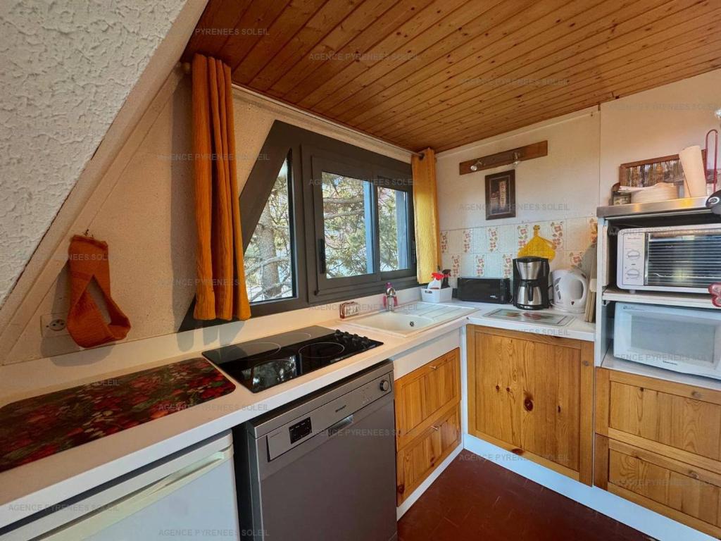 Chalet 6 couchages avec balcon et parking aux Angles - FR-1-295-170 - 3