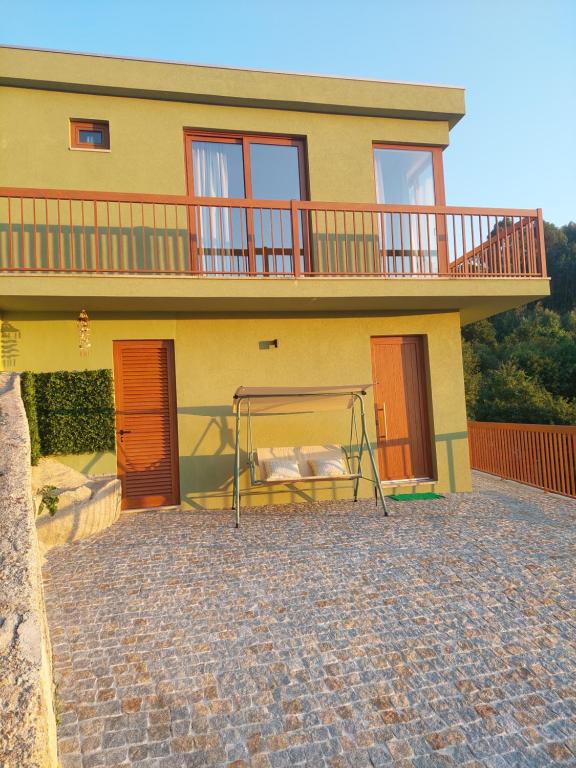 Refúgio das Hortênsias, Cinfães