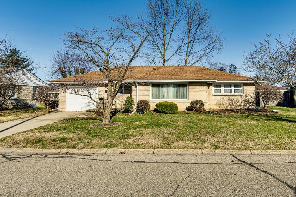 Deck and Workstations Central Columbus Home, Columbus