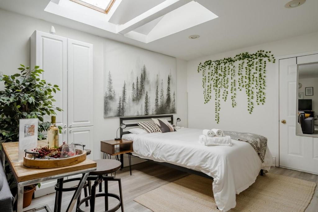 West House Private Garden Suite with Skylight, Brampton