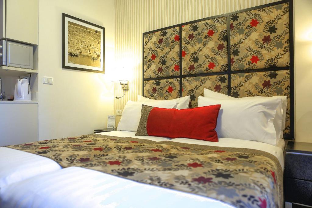 Shamai Suites photo