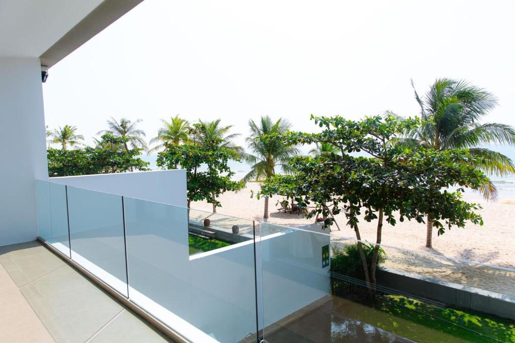 HỒ TRÀM l LUXURY VILLA 4PN Sát Biển ll 4BR Beachfront Villa Sanctuary Hồ Tràm