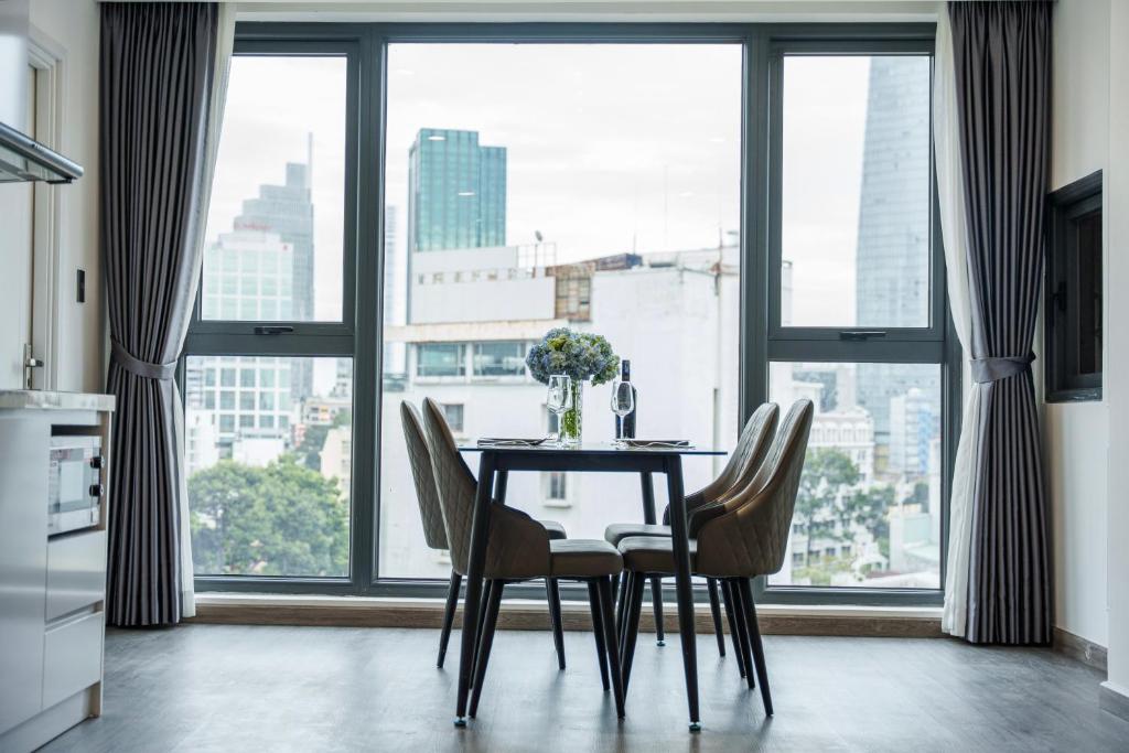 CityHouse El Pino Realm 벤탄 마켓 뷰