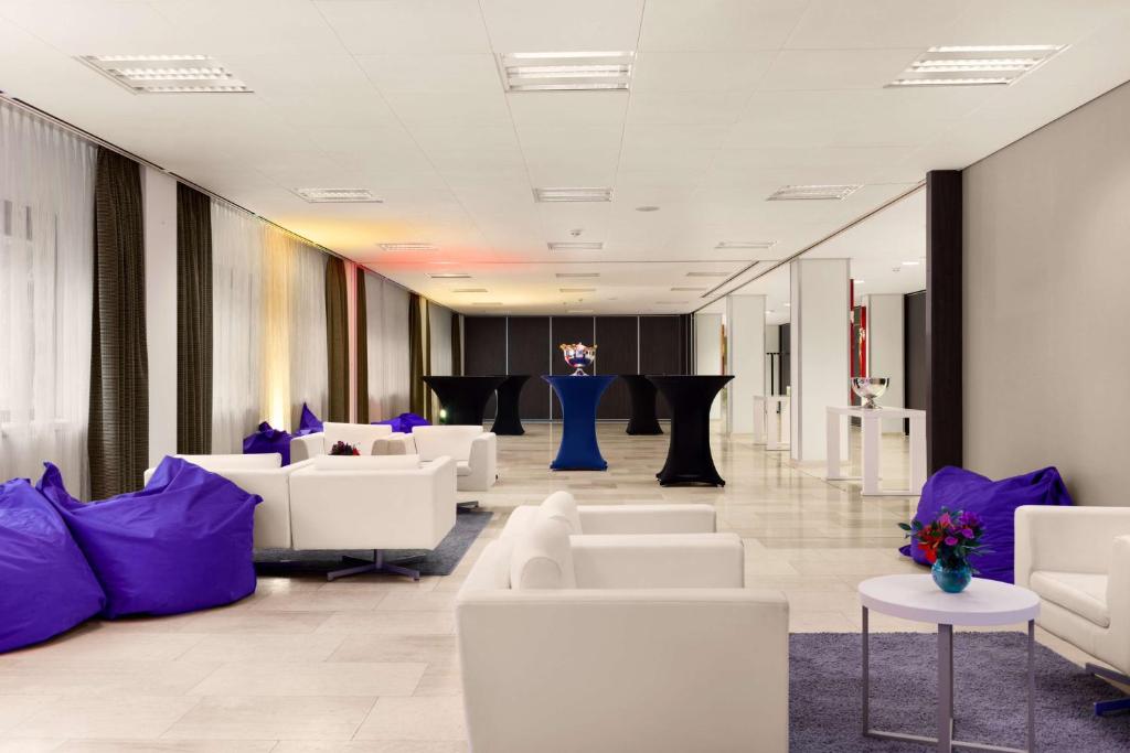 NH アムステルダム ズイド ホテル (NH Amsterdam Zuid Hotel) 館内設備