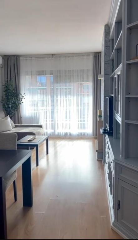 Family-Friendly Home in Central Barcelona 4BDR - 4