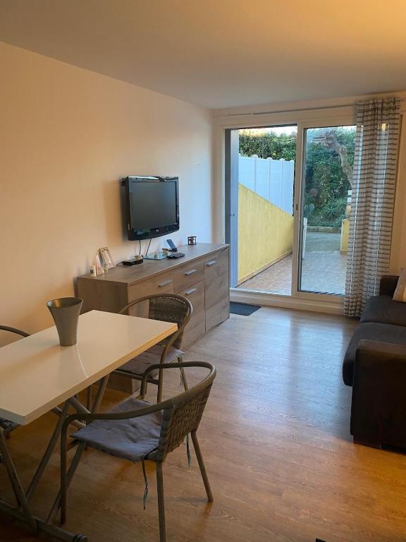 Studio terrasse proche plage - 3