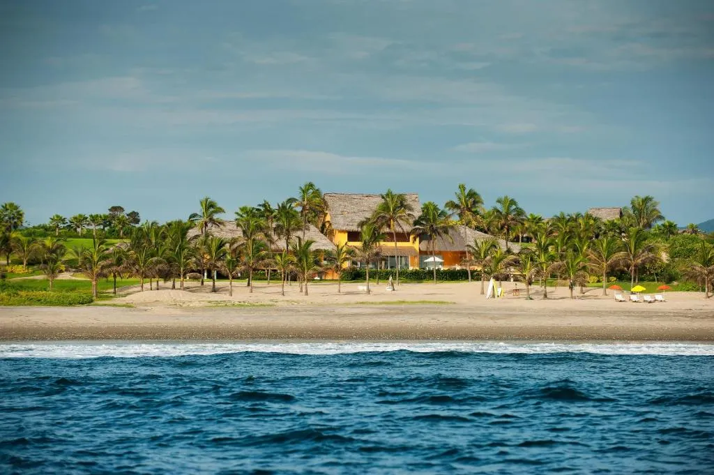Tanusas Retreat & SPA, hotel in Puerto Cayo