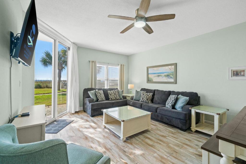 Beach Front, Seas the Day 104, Free Activities Included!, Fort Walton Beach