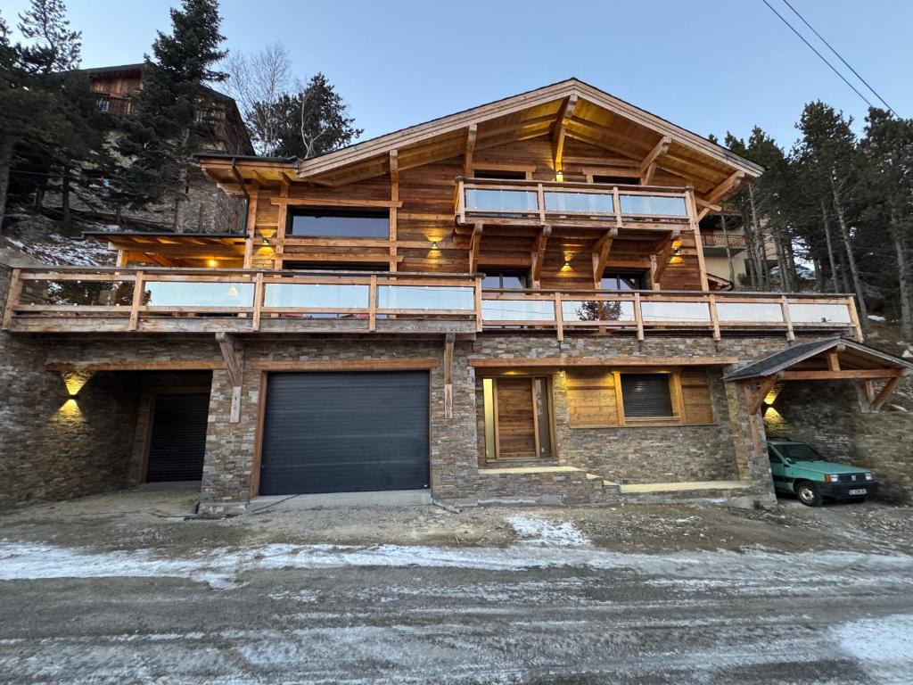 Chalet Mélèzes, Les Angles