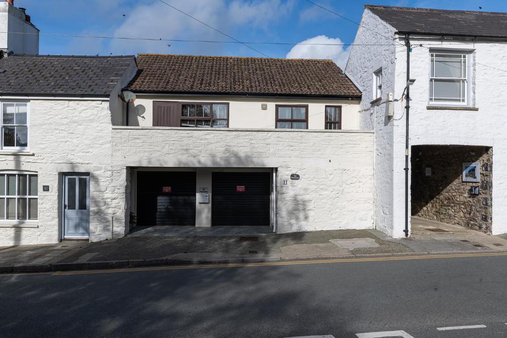 The Boathouse for two, St Davids, Garage Parking, Saint David's