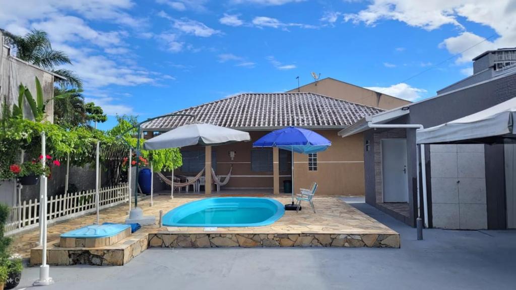 Casa das Flores com piscina, Matinhos