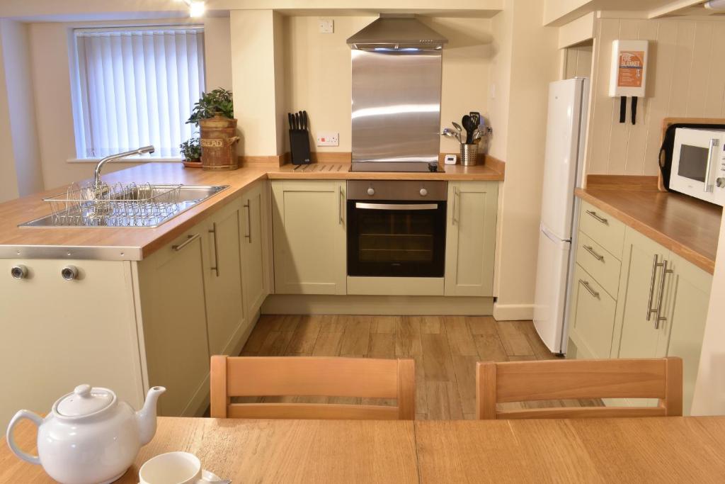 Kingfisher Cottage, Trelech photo 3