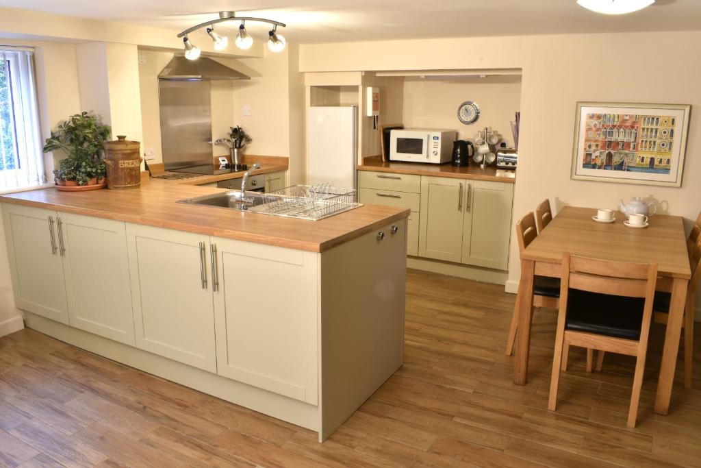 Kingfisher Cottage, Trelech photo 5