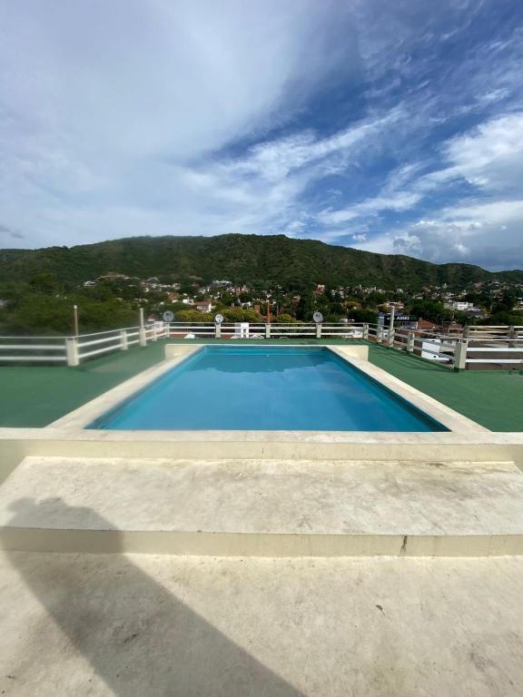 Depto en Villa Carlos Paz para 4 personas - Piscina y cochera - 4