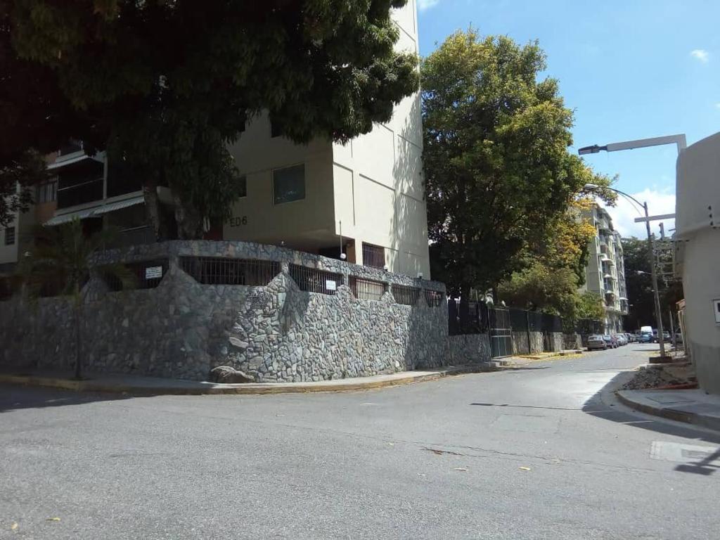 Executive type apartment of 35 meters Sebucan Caracas - 4