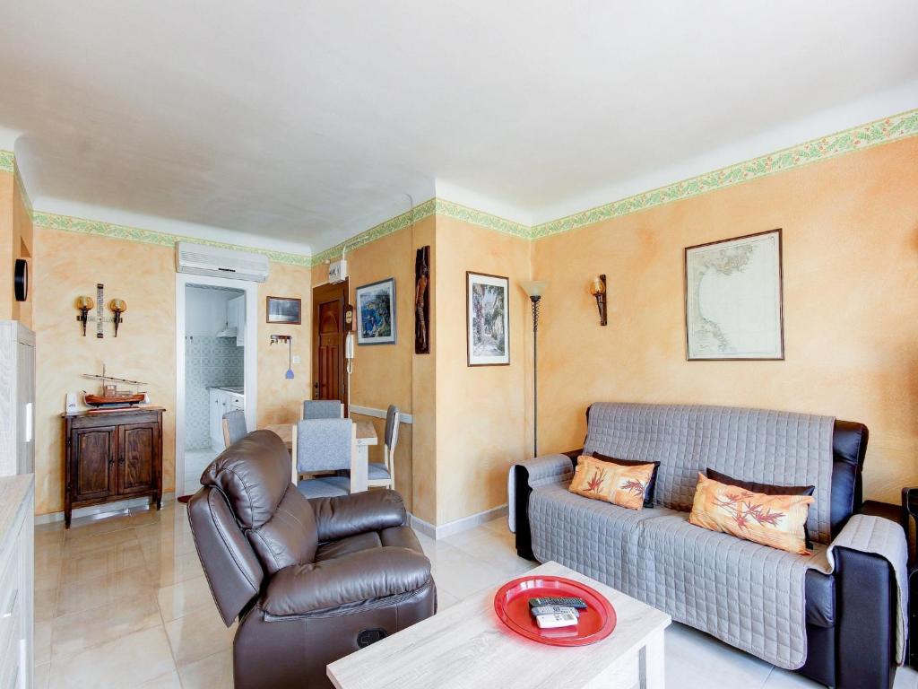 Apartment in Rosas near Platja dels Palangrers - 2