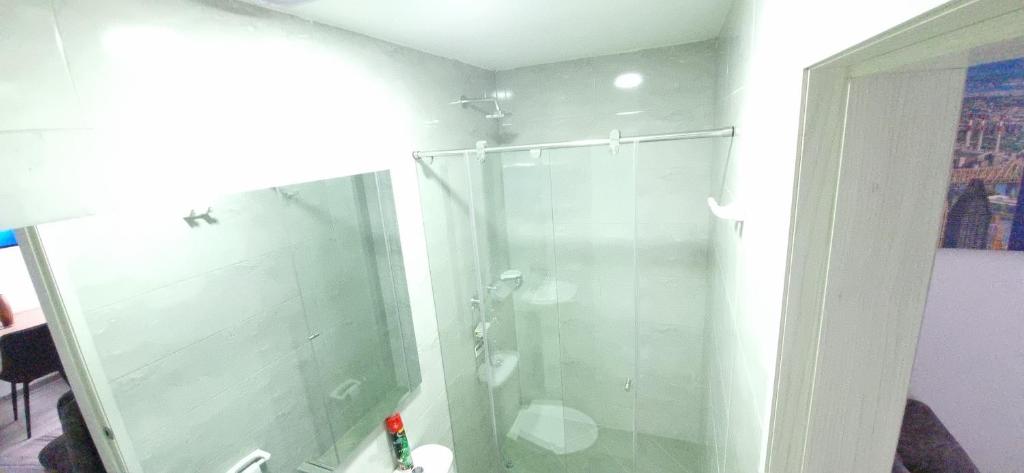 Apartaestudio Comodo Cerca al Aeropuerto - 4