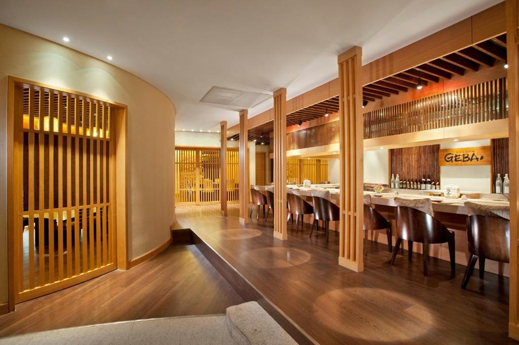 Restaurant, Holiday Inn Tianjin Riverside By IHG in Tianjin