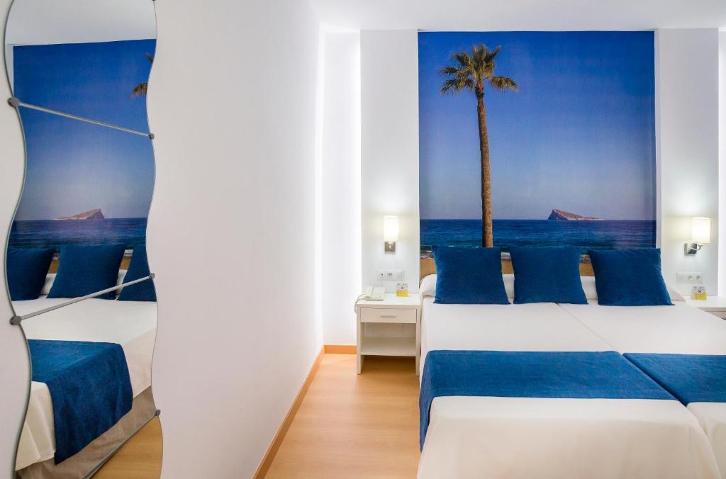 Hotel Avenida — Hotel rooms in Benidorm, Valencian Community