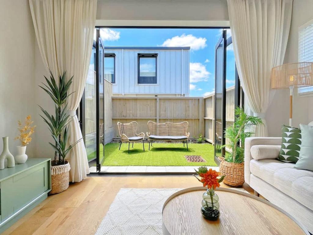 Central Oasis Hideaway - Aircon 2-BR VS Backyard Close to Ponsonby, Auckland