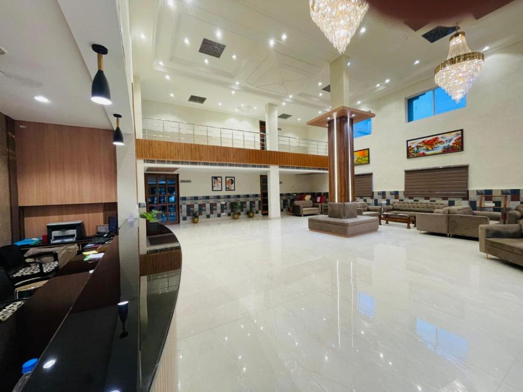 더 라즈거 레지던시 호텔 로비