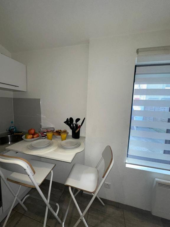 Le 6 - Joli petit studio, Centre ville - stationnement gratuit - 4