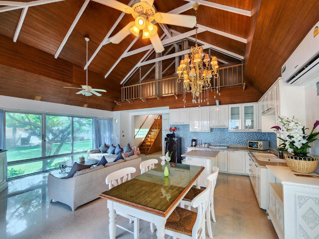 羅勇海濱班達拉酒店 (Bandara On Sea Rayong)