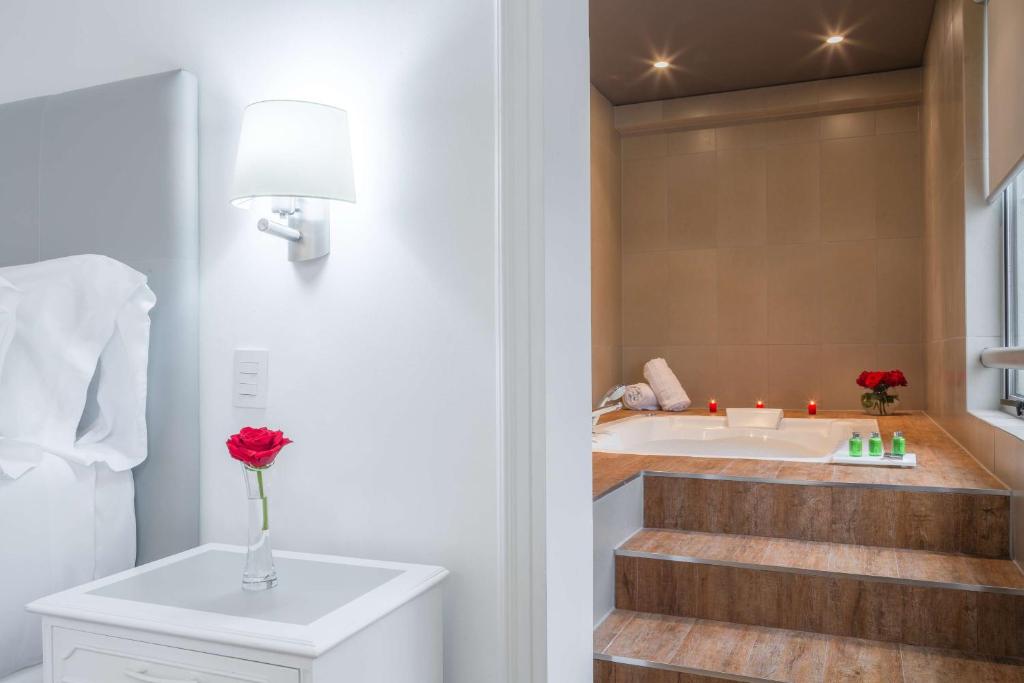 NH Collection Plaza Santiago - 5