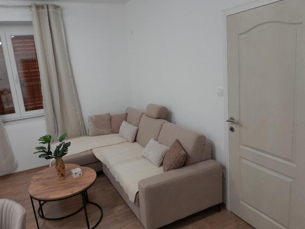Apartman Travunija - 5