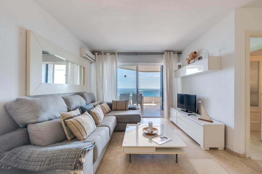 LXR La Carihuela Sea Views 3HAB - 3