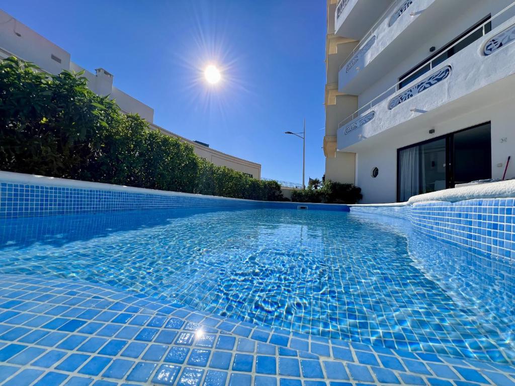 Albufeira Stylish 2 With Pool by Homing, Albufeira