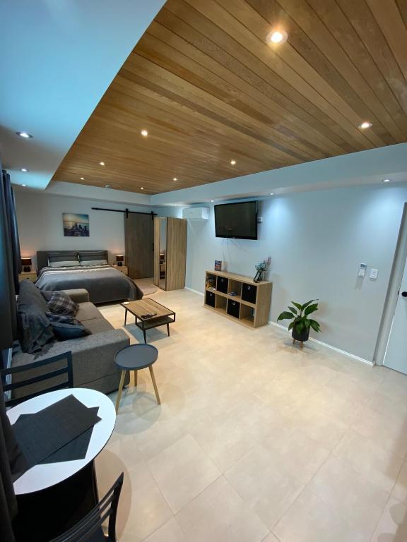 Mindarie beachside studio, Mindarie
