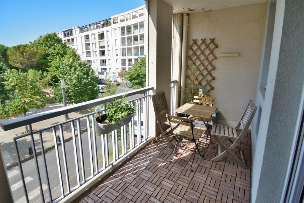Rives Du Lez avec terrasse et parking gratuit - 2