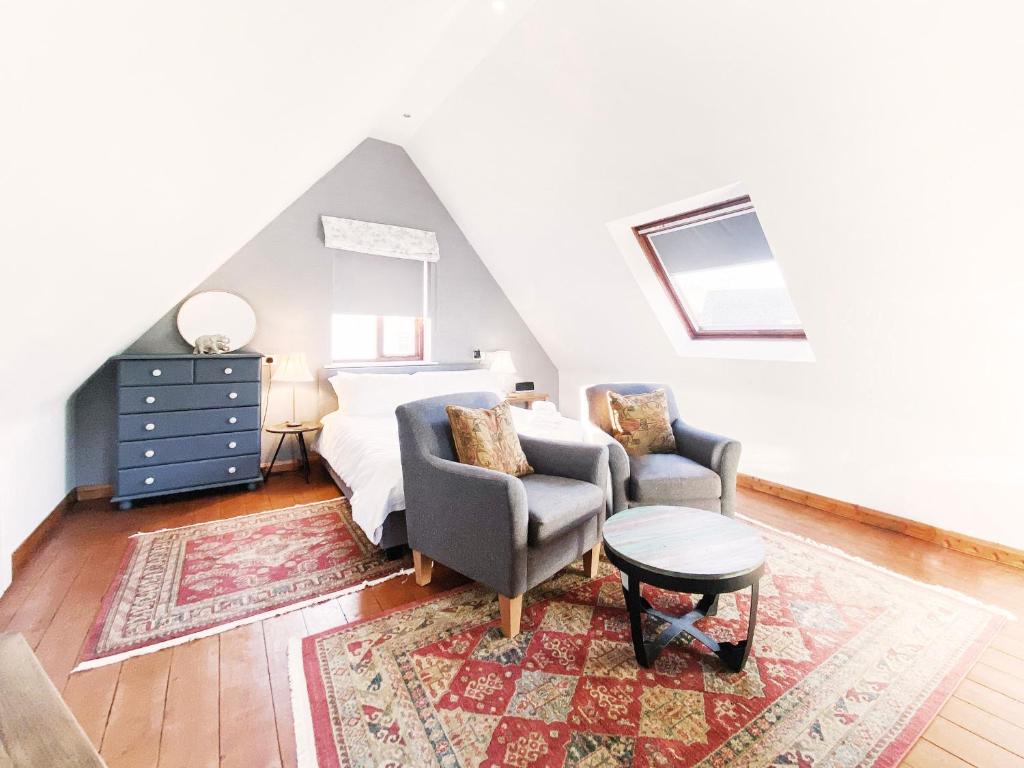 Little Dene Lodge by The Suffolk Cottage Collection, Pakenham