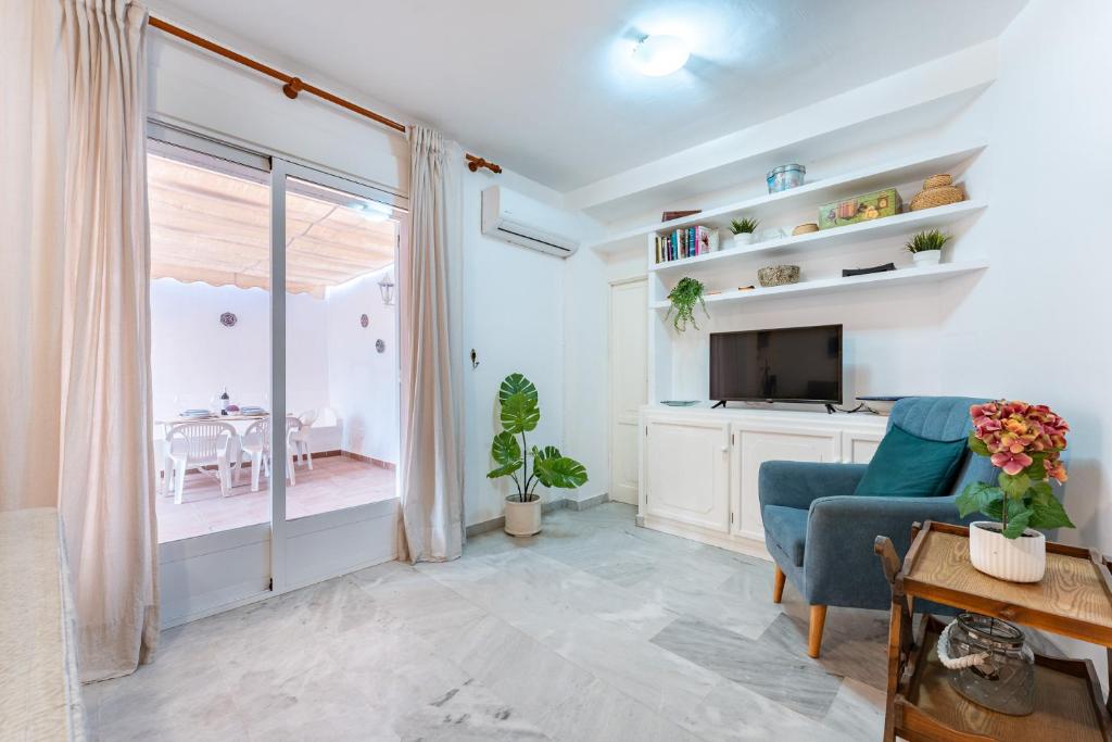 MalagaSuite Terrace & Parking Stay Fuengirola - 2