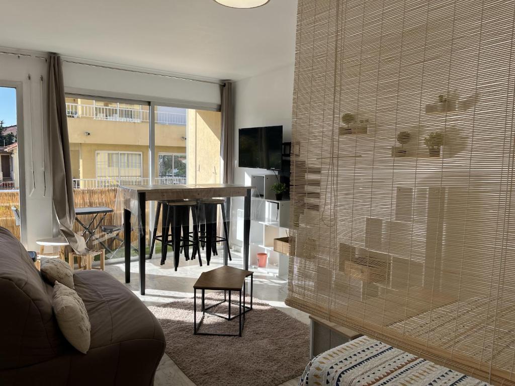 le GENEPY, studio 30m2, 4 p, balcon parking, clim - 2