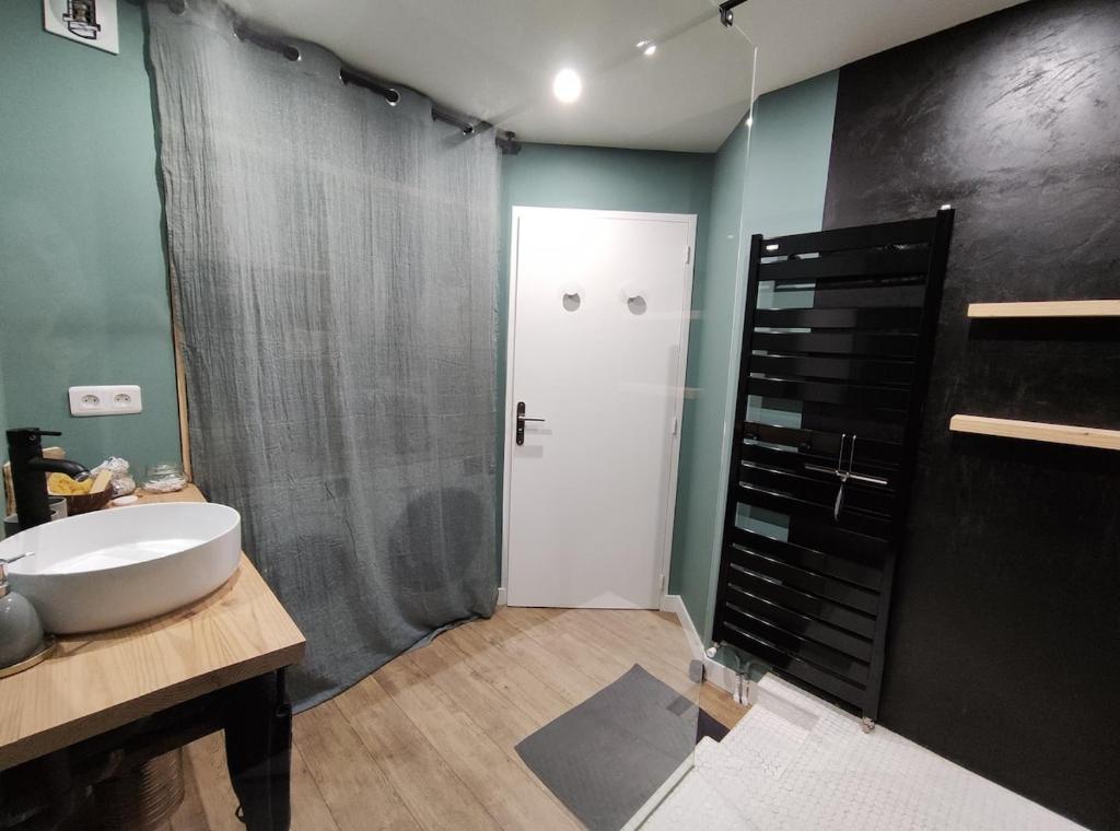 Angers appart 65m2 proche centre ville, parking - 2