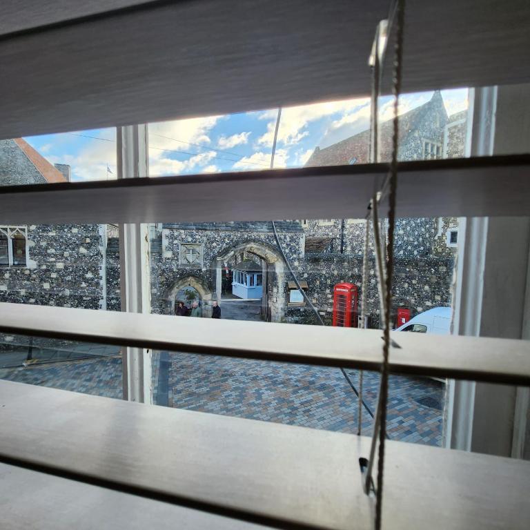 The Borough Apartment, Canterbury photo 5