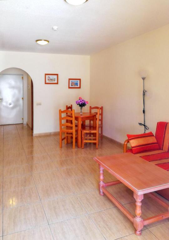 Cozy apartment in Costa del Silencio 55 m² with pool - 3