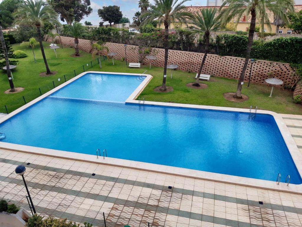 Spacious apartment in Calpe of 100 m² with shared pool!, Calpe