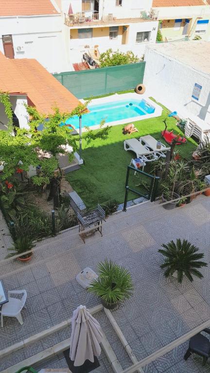 Comfortable Apartment in Feijó with Shared Pool, 90 m², Almada