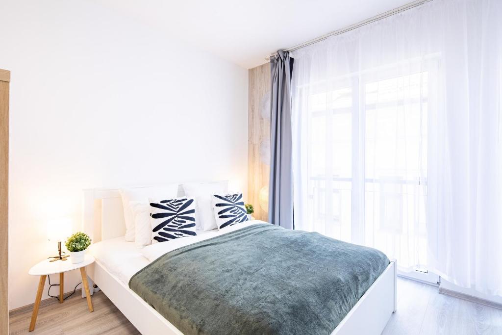 Ultra Central - Free Parking - Sunny, Budapest
